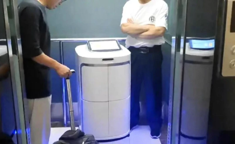 Service Upgrade: Intelligent Robot Delivery Deployed at Suzhou Xiangcheng Metropolitan Garden Hotel